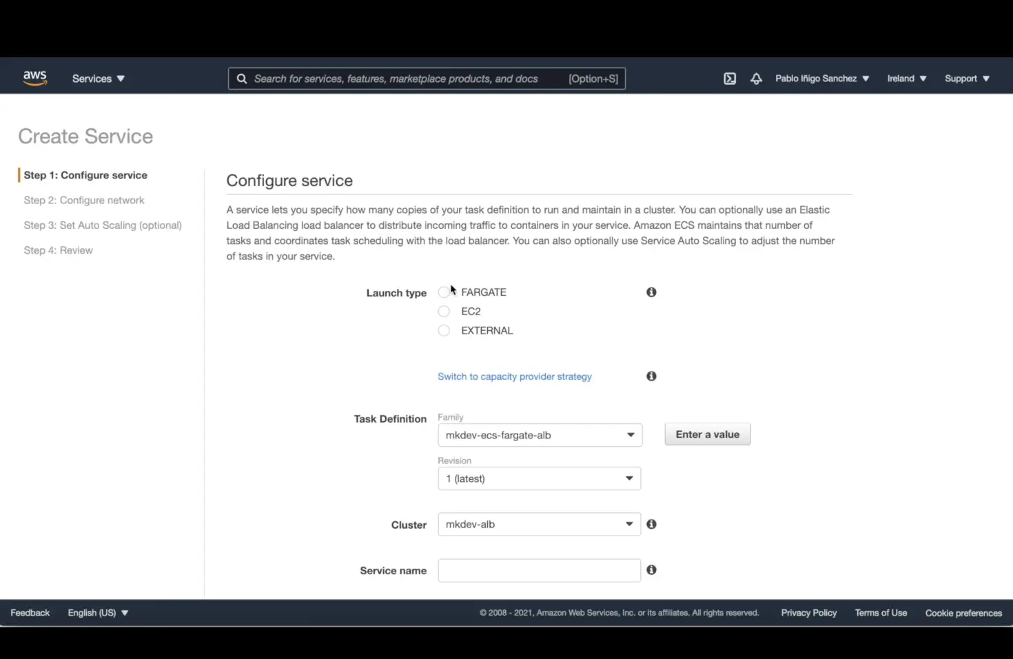 Screenshot of AWS Create Service configuration page with options for launch type, task definition, and cluster information, alongside a step-by-step guide on the left.